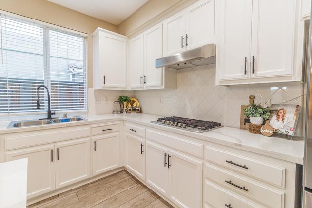 1781 Goldpoppy St, Manteca, CA 95337