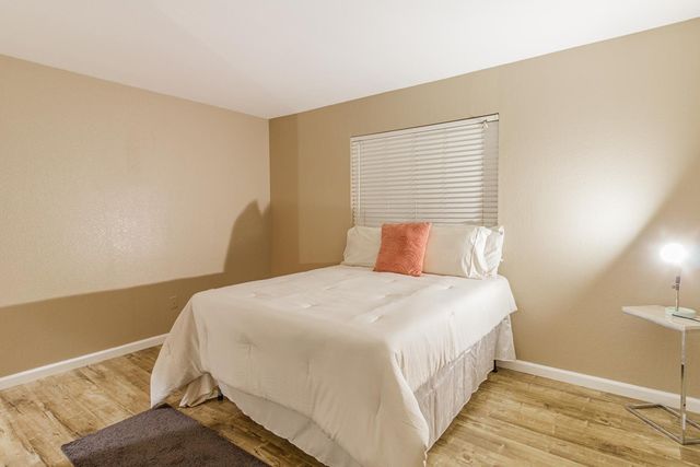 1781 Goldpoppy St, Manteca, CA 95337