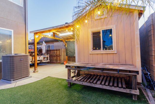 1781 Goldpoppy St, Manteca, CA 95337