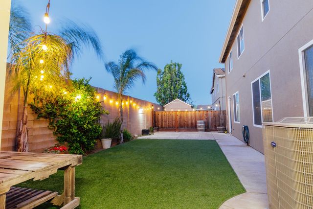 1781 Goldpoppy St, Manteca, CA 95337