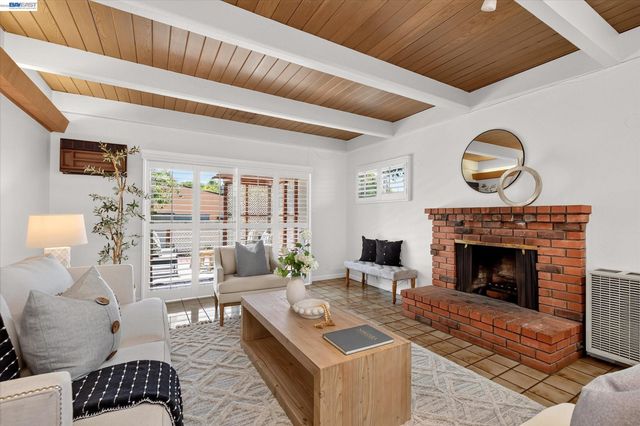 19131 Waverly Avenue, San Lorenzo, CA 94541