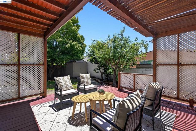 19131 Waverly Avenue, San Lorenzo, CA 94541