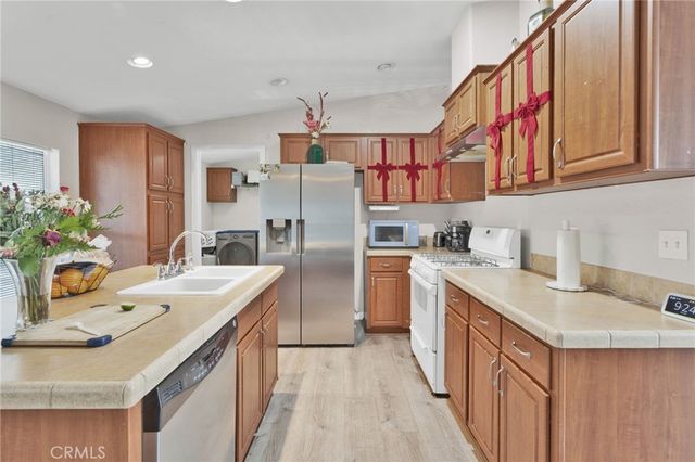 2494 W Main St Street 61, Barstow, CA 92311