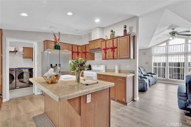 2494 W Main St Street 61, Barstow, CA 92311