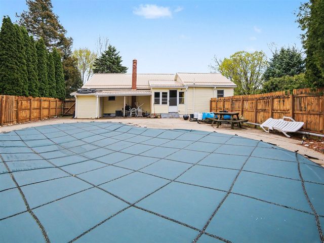 2330 W Tyler Road, Hart, MI 49420
