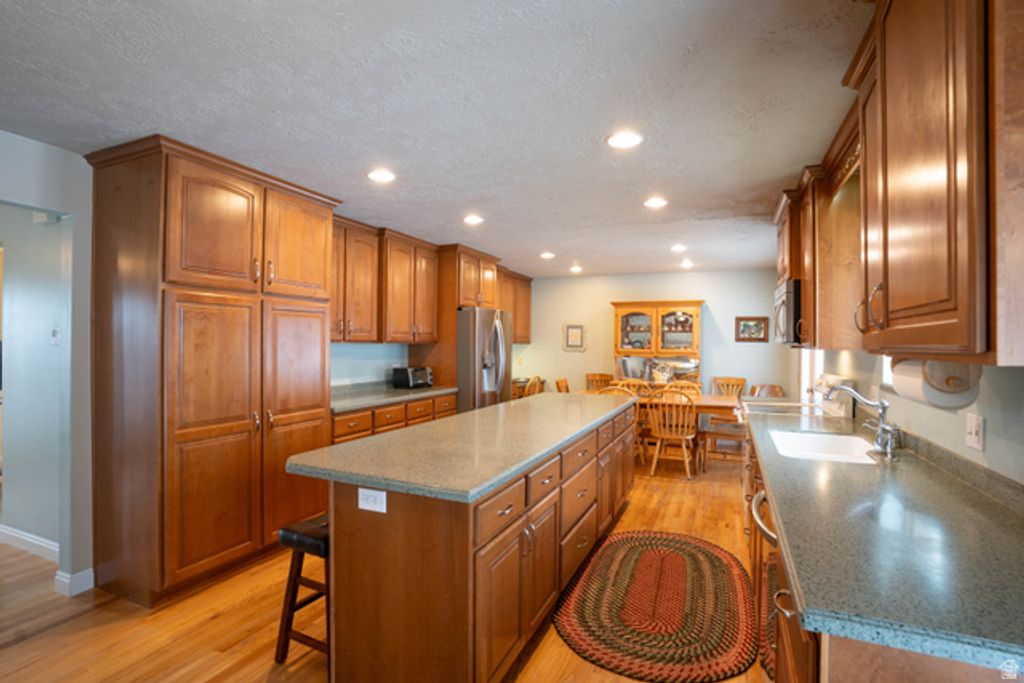 Image 9 of property listing at 233 S 750 E, Bountiful, UT 84010