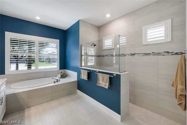 9151 Snowy Owl WAY, Naples, FL 34120