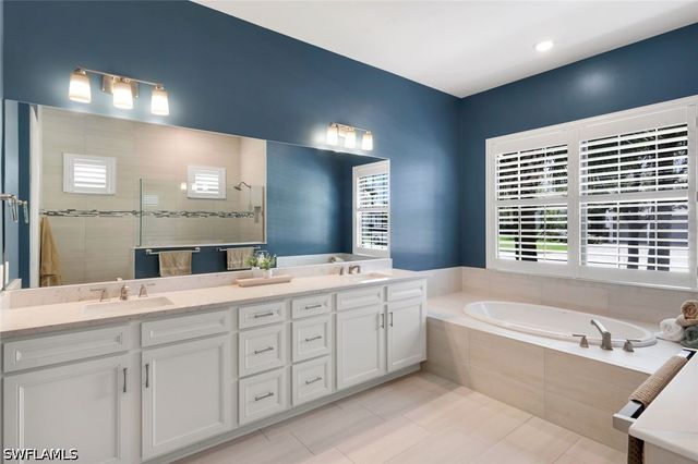 9151 Snowy Owl WAY, Naples, FL 34120