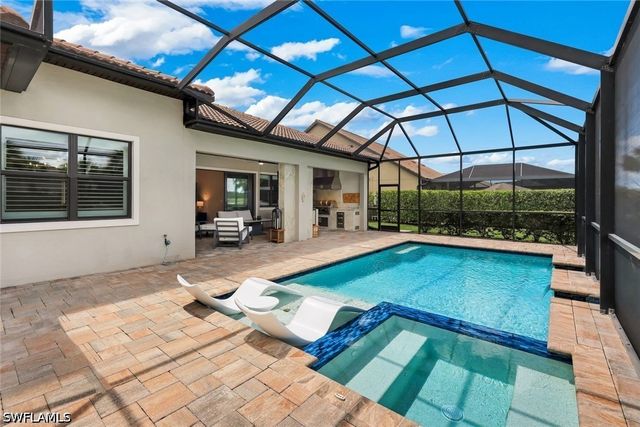 9151 Snowy Owl WAY, Naples, FL 34120