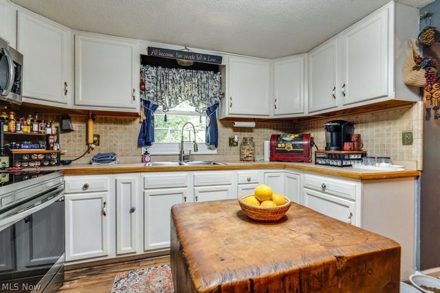 888 Mill Road, Ravenna, OH 44266