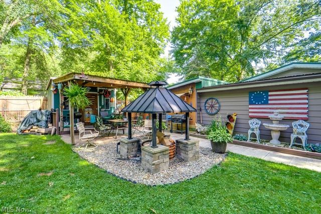 888 Mill Road, Ravenna, OH 44266