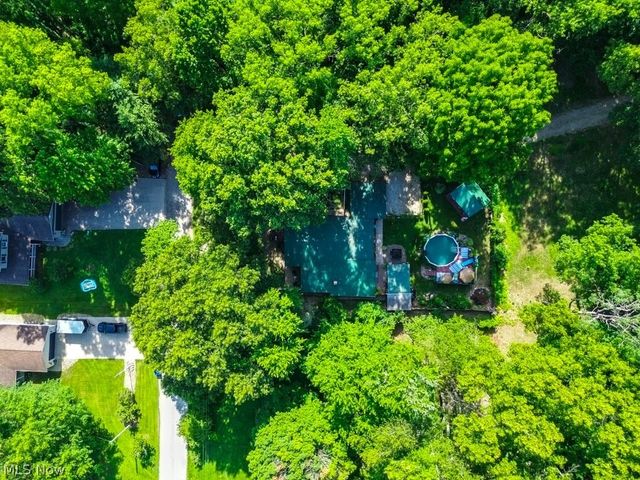 888 Mill Road, Ravenna, OH 44266