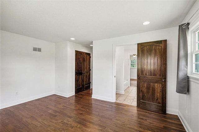 3322 N 67th Street, Kansas City, KS 66104