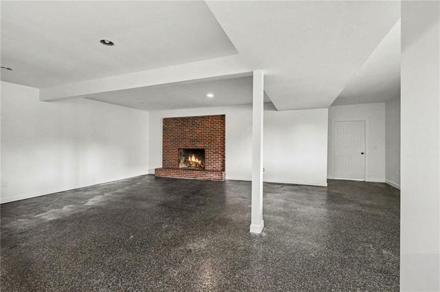 3322 N 67th Street, Kansas City, KS 66104
