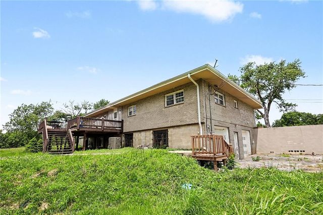 3322 N 67th Street, Kansas City, KS 66104