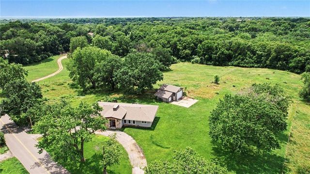 3322 N 67th Street, Kansas City, KS 66104