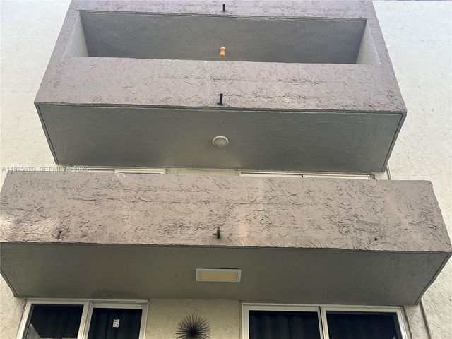 10000 nw 80 ct 2301, Hialeah Gardens, FL 3301