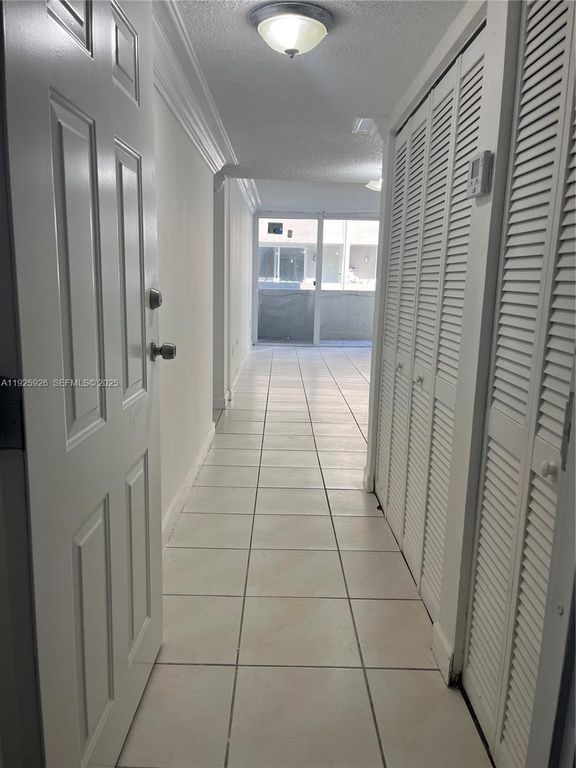 Image 1 of property listing at 10000 nw 80 ct 2301, Hialeah Gardens, FL 3301