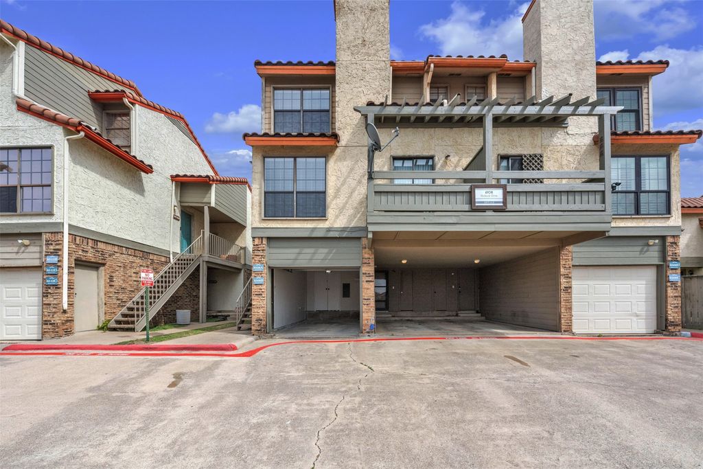 6508 Hickock Drive 7A, Fort Worth, TX 76116
