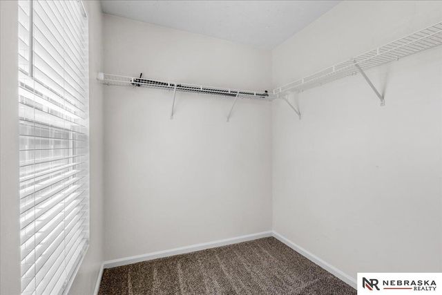 7502 N 107 Avenue, Omaha, NE 68122