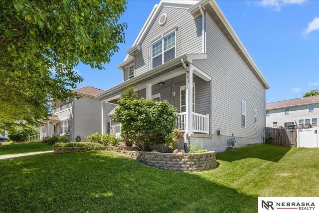 7502 N 107 Avenue, Omaha, NE 68122