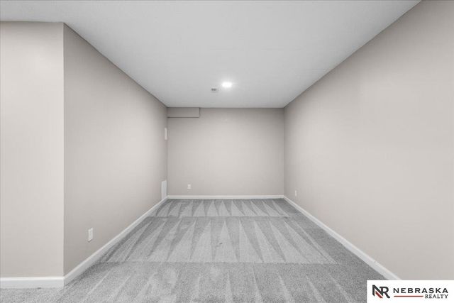 7502 N 107 Avenue, Omaha, NE 68122