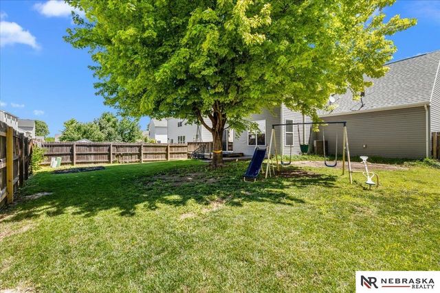 7502 N 107 Avenue, Omaha, NE 68122