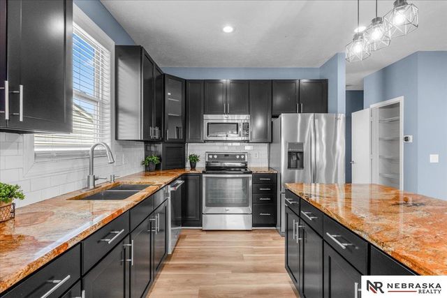 7502 N 107 Avenue, Omaha, NE 68122
