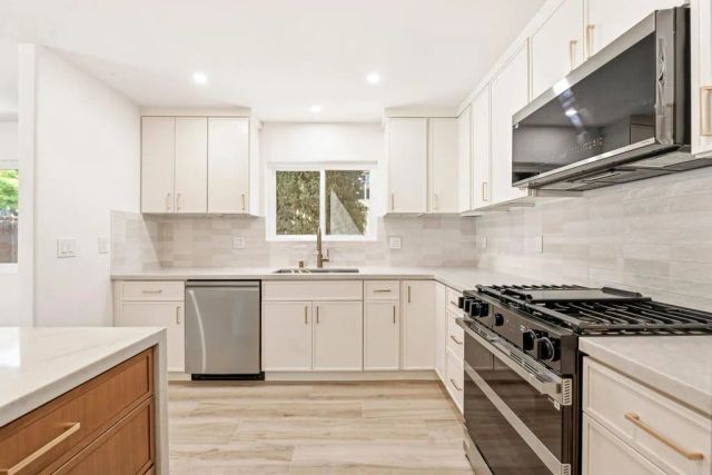 737 Alta Vista Dr, Vista, CA 92084