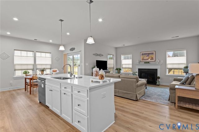 7659 Autumn Leaves Ln, New Kent, VA 23124