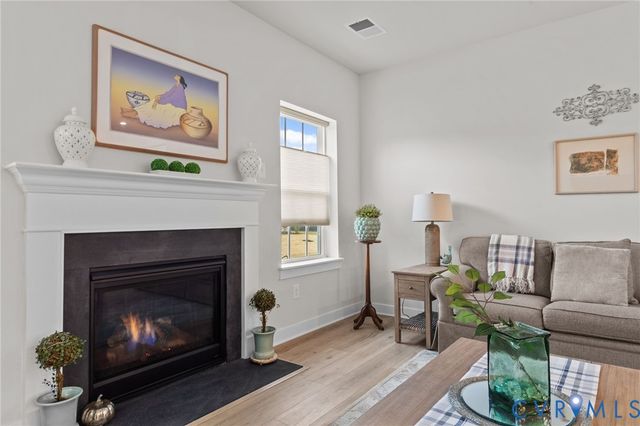 7659 Autumn Leaves Ln, New Kent, VA 23124