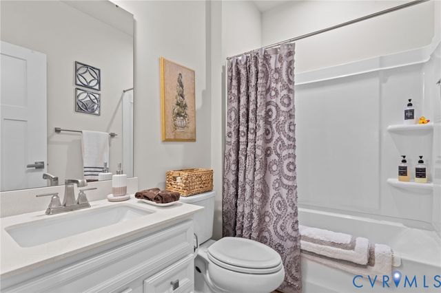 7659 Autumn Leaves Ln, New Kent, VA 23124