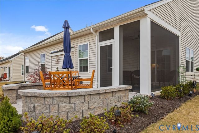 7659 Autumn Leaves Ln, New Kent, VA 23124