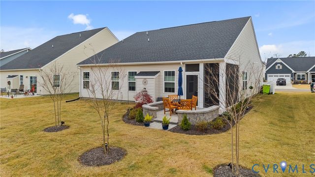 7659 Autumn Leaves Ln, New Kent, VA 23124