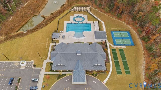 7659 Autumn Leaves Ln, New Kent, VA 23124