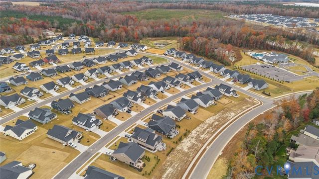 7659 Autumn Leaves Ln, New Kent, VA 23124