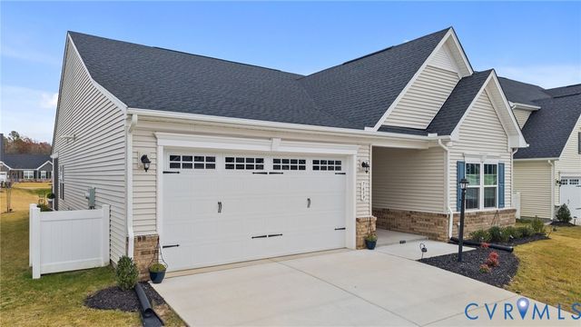 7659 Autumn Leaves Ln, New Kent, VA 23124