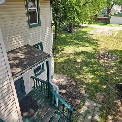 2217 LATHAM Street, Rockford, IL 61103