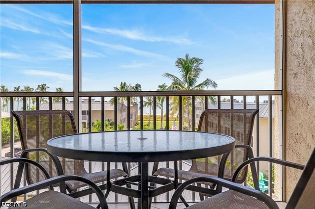 1246 Fulgur ST 110, Sanibel, FL 33957