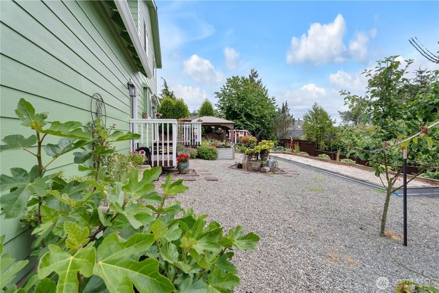 7800 260th Street NW, Stanwood, WA 98292