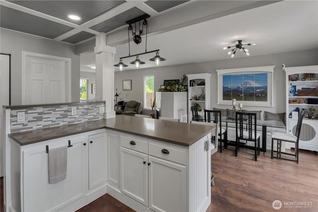 7800 260th Street NW, Stanwood, WA 98292