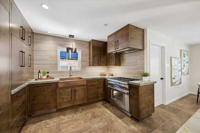 12610 Trail Hollow Drive, Houston, TX 77024