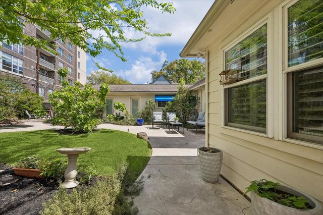 12610 Trail Hollow Drive, Houston, TX 77024