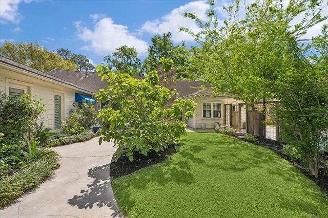 12610 Trail Hollow Drive, Houston, TX 77024