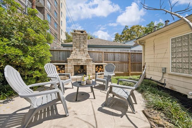 12610 Trail Hollow Drive, Houston, TX 77024