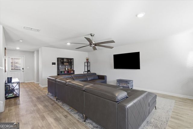 2309 Burnett Lane, Mcdonough, GA 30253