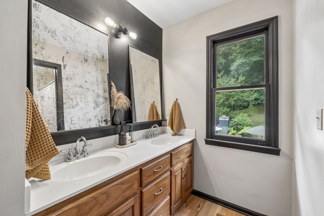 1018 Walnut Ct, Goodlettsville, TN 37072
