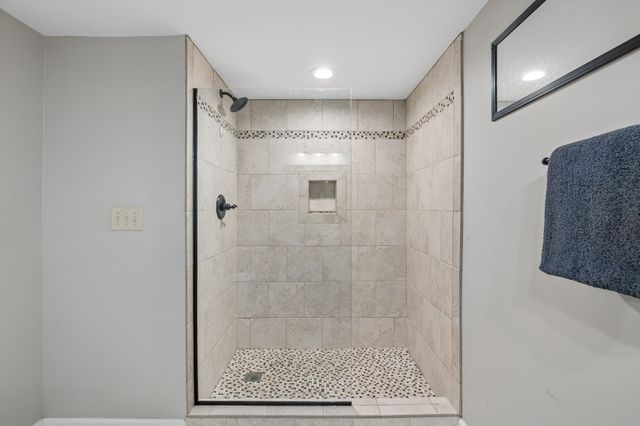 1018 Walnut Ct, Goodlettsville, TN 37072