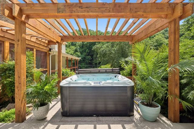 1018 Walnut Ct, Goodlettsville, TN 37072