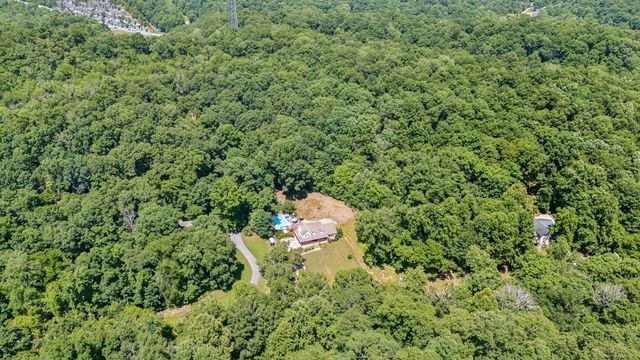1018 Walnut Ct, Goodlettsville, TN 37072